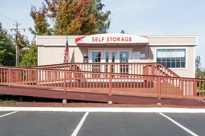 Self storage office building with accessible ramp and customer entrance