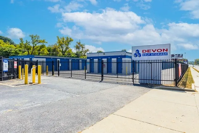 Devon - Exterior facility Collinsville, IL on 812 South Morrison Ave