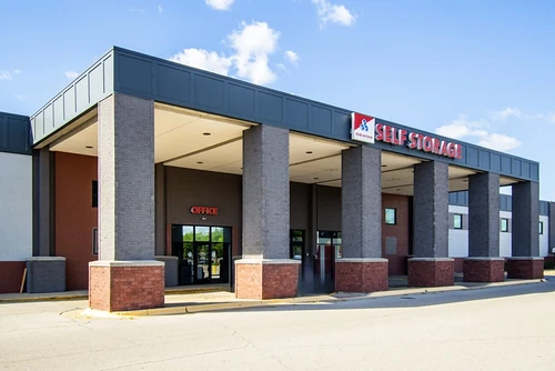 Devon Self Storage - 9171 - Plainfield storage facility exterior view
