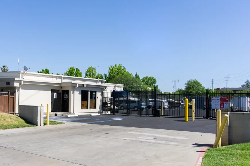 Gated entry Arden Arcade Storage Units in Sacramento, CA