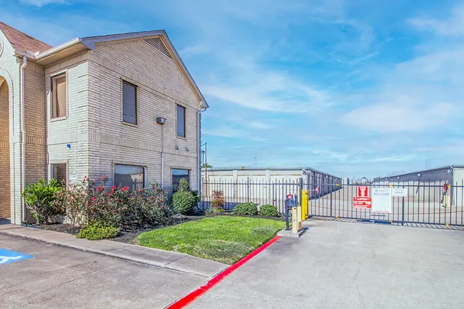 Devon Self Storage in Katy, TX gated entry