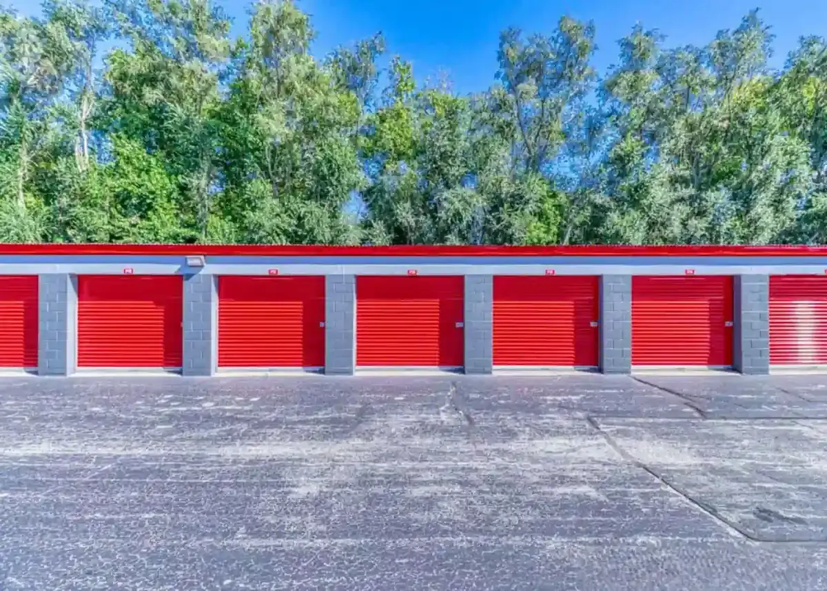 outdoor storage units in Wyoming, MI, Devon Self-Storage - 36th ST SW