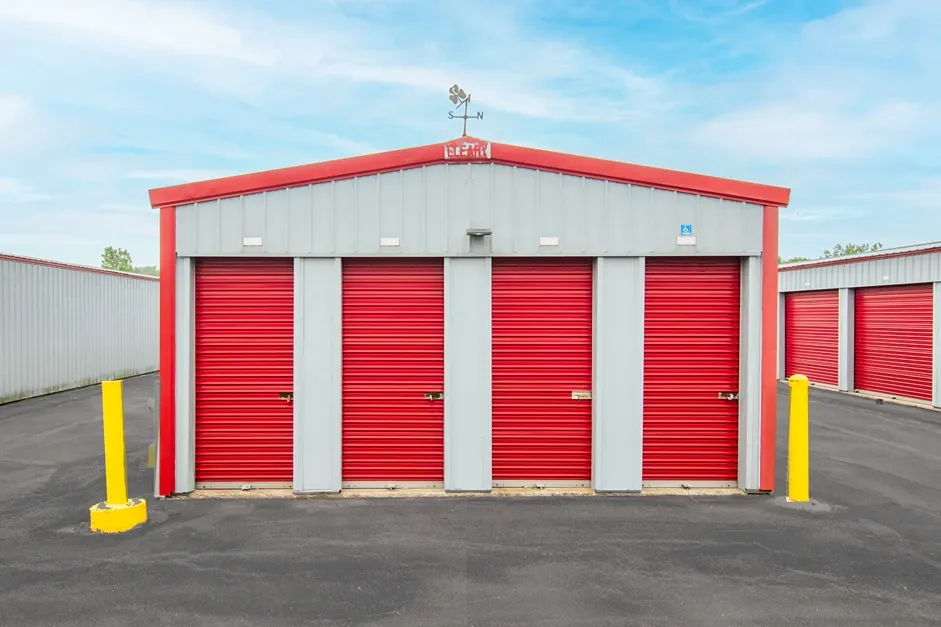 Devon Self Storage facility in Monee, IL
