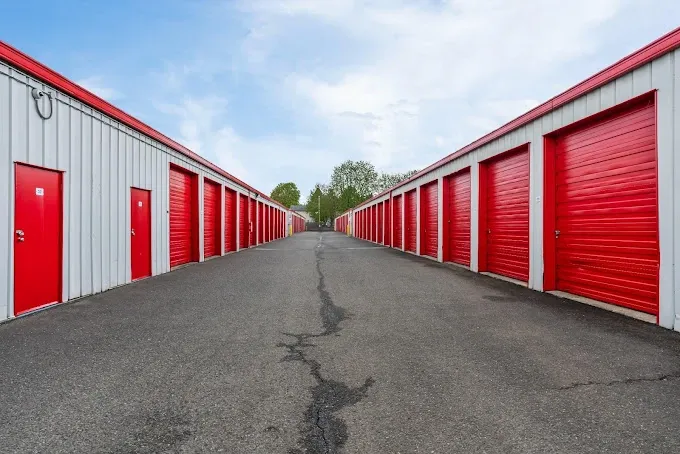 Exterior view of storage facility, Devon Self Storage - Kauffman Ave