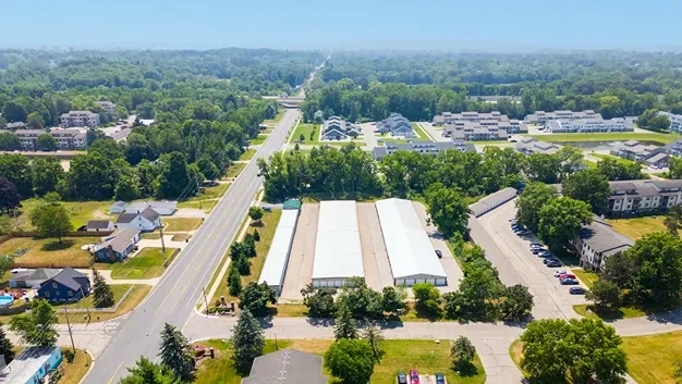 Exterior view of Devon Self Storage facility in South Grand Rapids