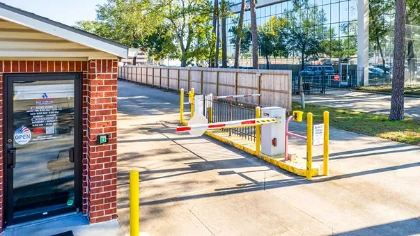 Security gate