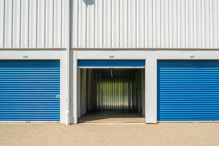 Self Storage in Pittsburgh, PA, open storage unit
