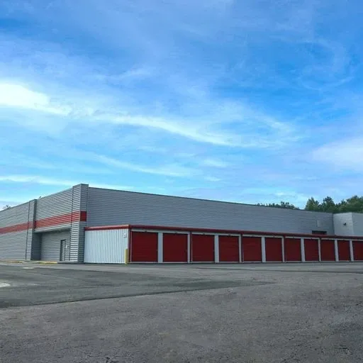 Drive-up units at Devon Self Storage in Macon.