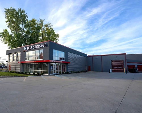 Devon Self Storage - 9182 - Fraser storage facility exterior view