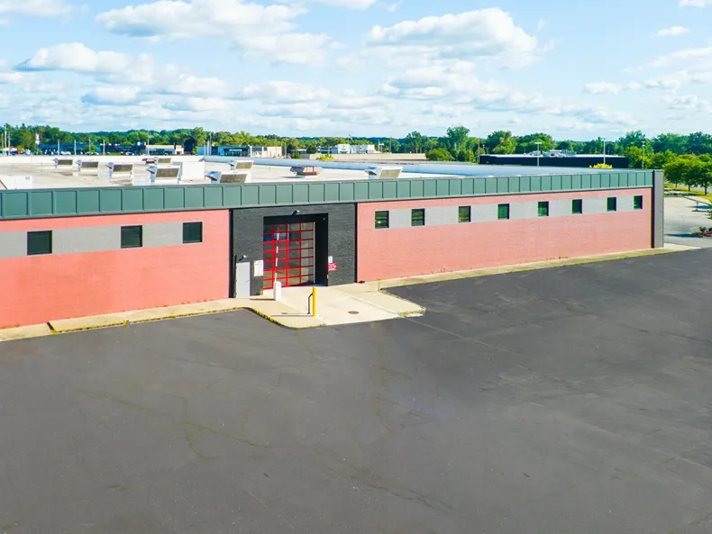 Exterior drone image of Devon Self Storage in Grand Rapids MI