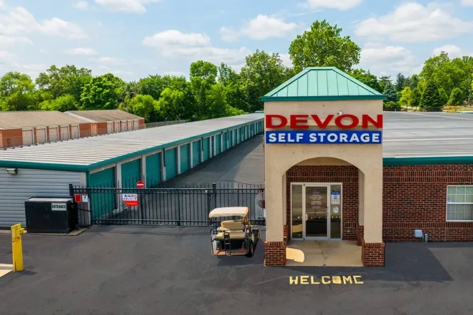 Devon Self Storage front entrance Coliseum Blvd