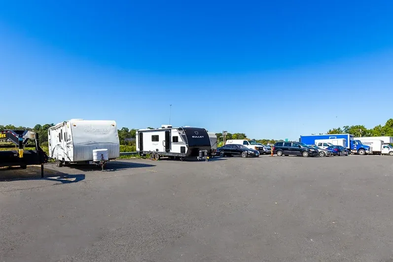 Devon - Exterior Parking at Devon Self Storage - Lemay Ferry