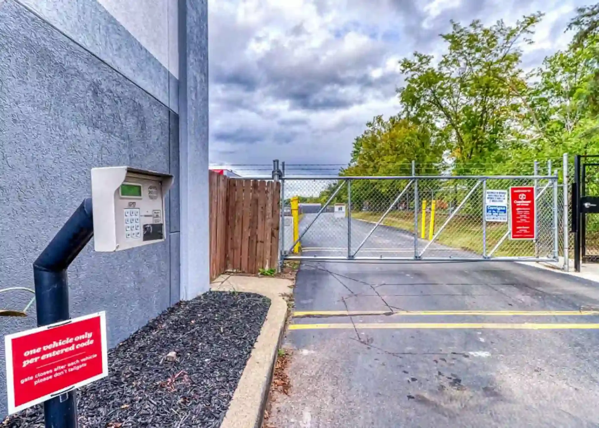 Drive up storage facility in Ann Harbor, MI, at Devon Self Storage Jackson Rd.