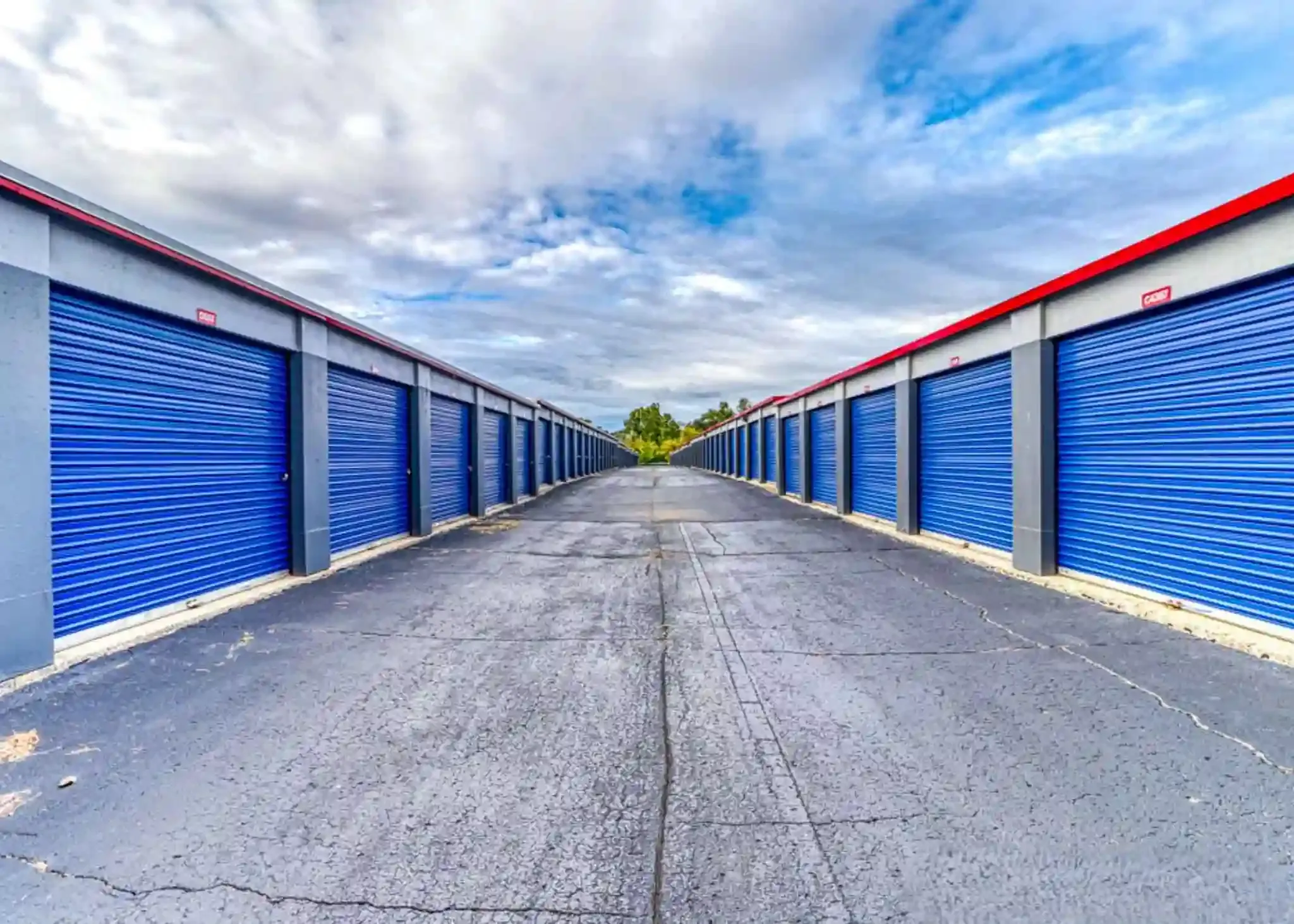 Drive up storage units in Ann Arbor, MI, at Devon Self Storage Jackson Rd.